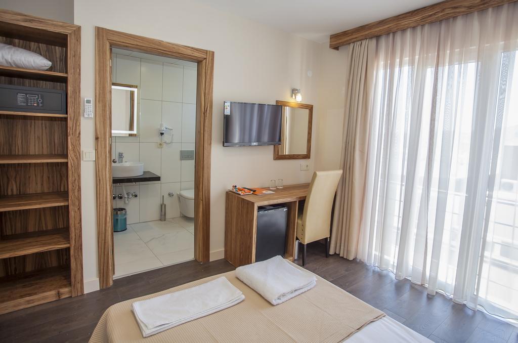 My Solmaz Hotel Чесме Екстериор снимка