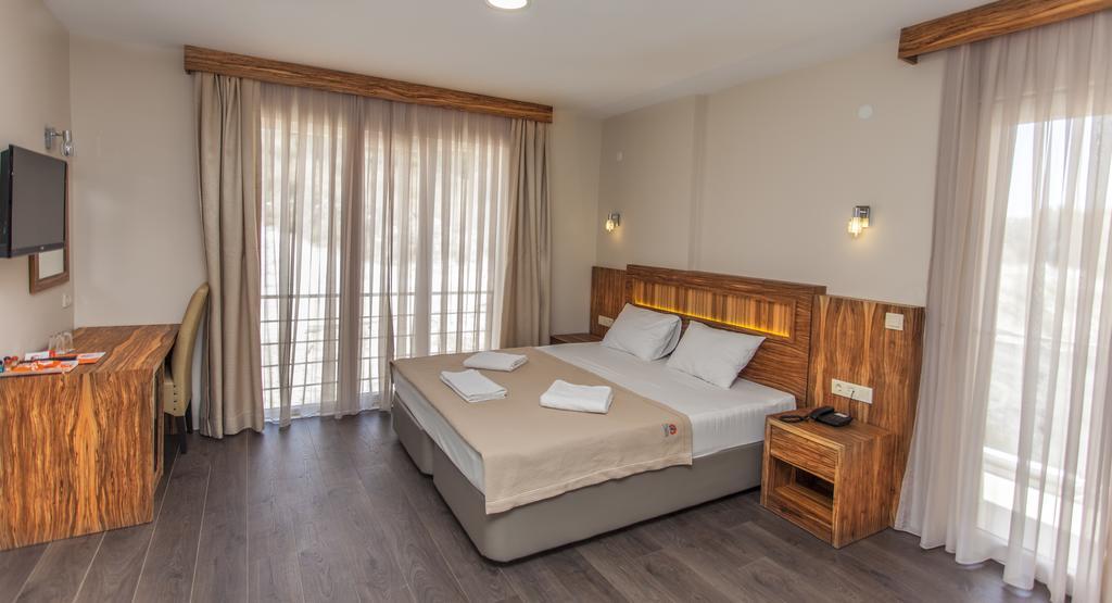 My Solmaz Hotel Чесме Екстериор снимка